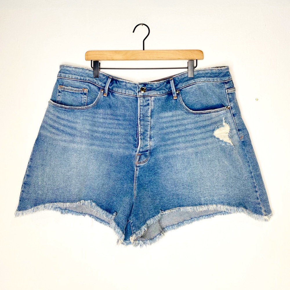 Good American | Bombshell Jean Shorts in‎ Blue 276 / Plus Size 24